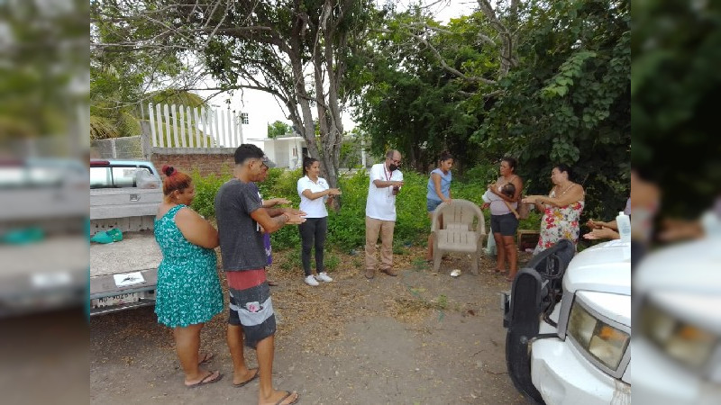 Hospitales móviles en Maruata y Apatzingán continúan ofreciendo servicios médicos