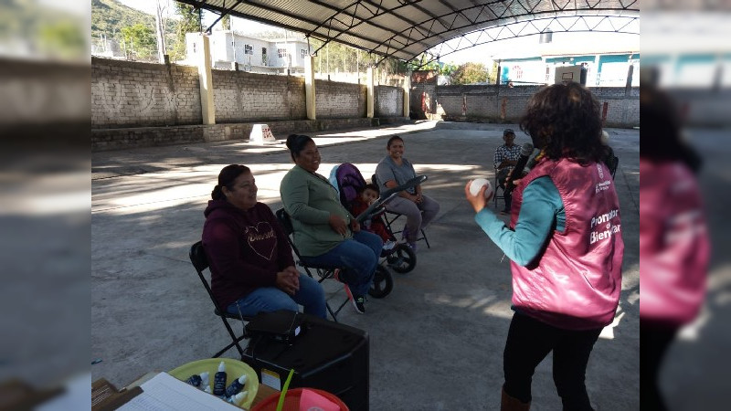 Imparte Coepris taller de saneamiento básico en comunidad El Calvario
