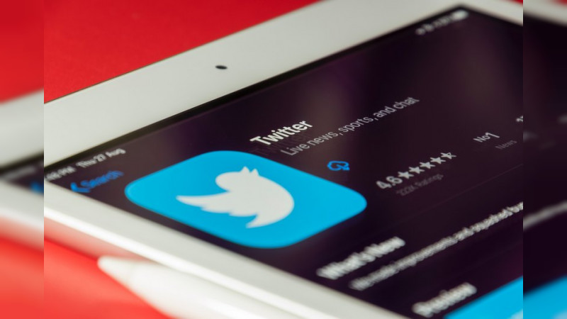 Twitter permite a usuarios usar gifs, video e imágenes en una sola publicación 