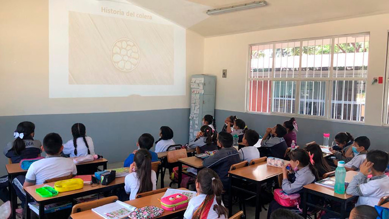 Imparte Coepris taller sobre medidas de higiene y saneamiento básico a primarias