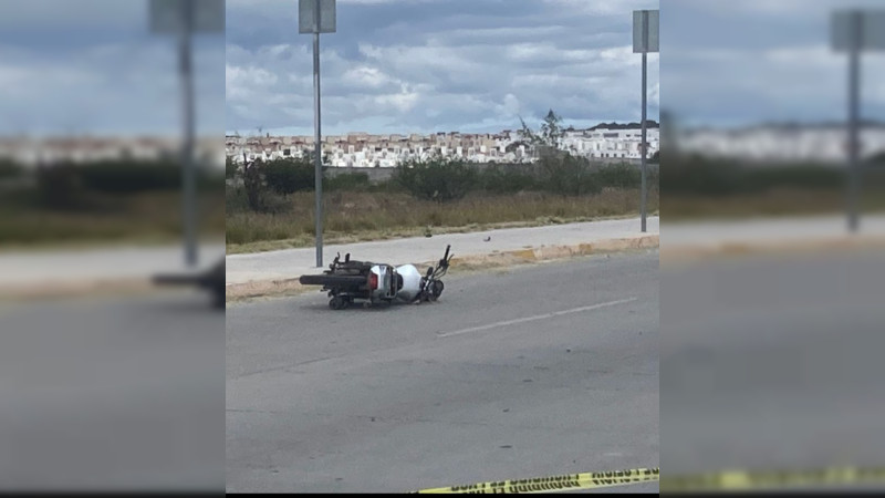 Joven muere tras perder el control de su motocicleta en Querétaro