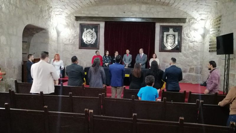Toma protesta nueva mesa directiva de la Asociación de Egresados de la Facultad de Derecho de la UMSNH