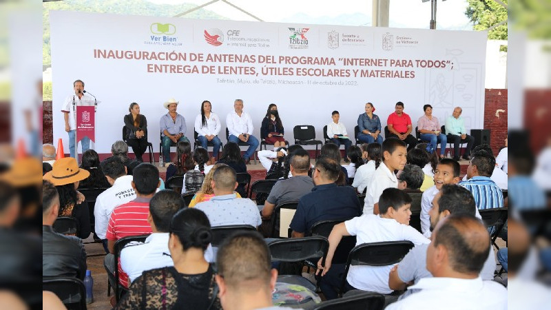 Secretaría de Educación del Estado de Michoacán lleva internet, útiles, lentes y materiales escolares a zonas marginadas