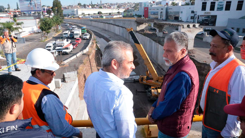 Apertura Gobernador puente elevado del distribuidor vial de salida Mil Cumbres 