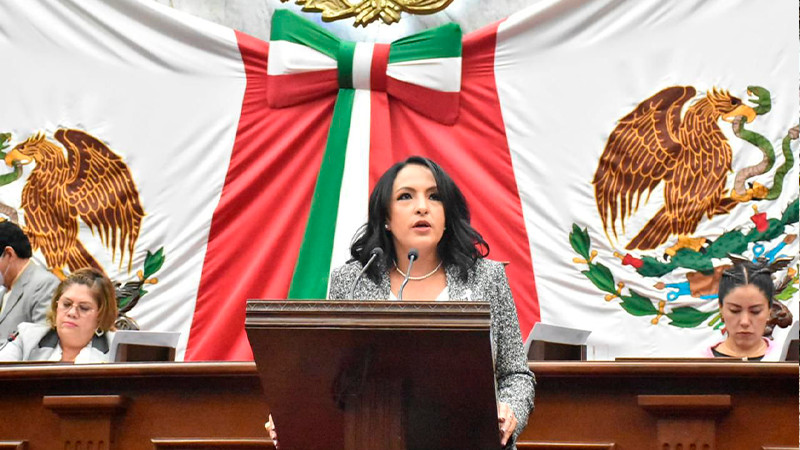 Presenta Lupita Díaz iniciativa de nueva Ley de Adquisiciones en Michoacán 