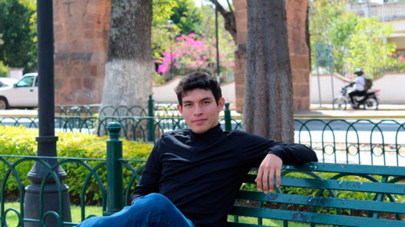 De cara a su encerrona, Isaac Fonseca retorna hoy a México 