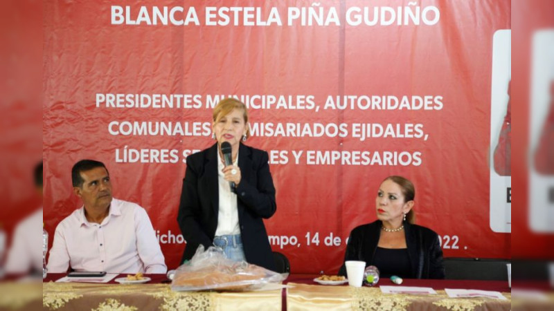 Se reúne Blanca Piña con alcaldes, autoridades comunales y empresarios de la región de Los Reyes