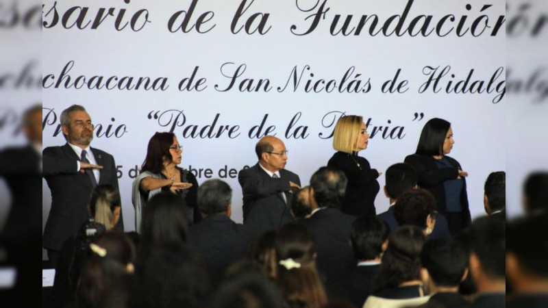 SEE reconoce labor de la UMSNH en su aniversario