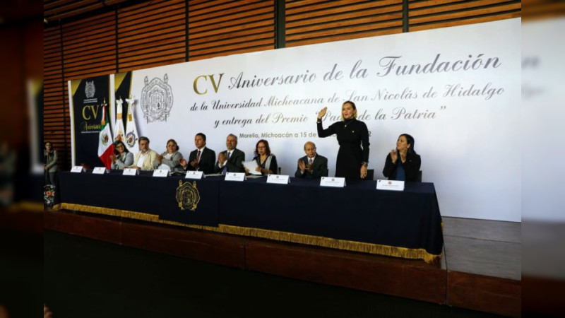SEE reconoce labor de la UMSNH en su aniversario