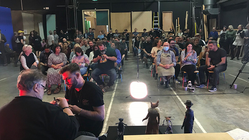 Fallece la madre de Guillermo del Toro  