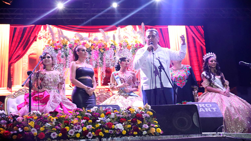 Eventos culturales, deportivos y la coronación de SGM Joanna I, enmarcan inicio de fiestas de octubre en Apatzingán 