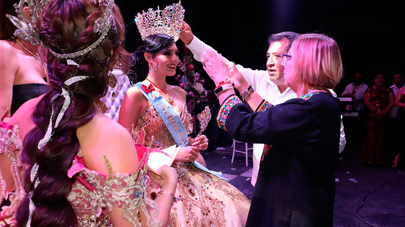 Eventos culturales, deportivos y la coronación de SGM Joanna I, enmarcan inicio de fiestas de octubre en Apatzingán 