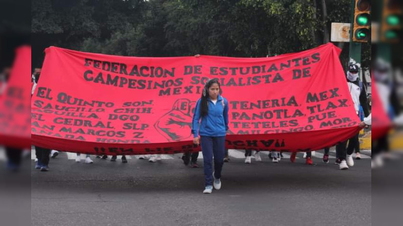 Marchan normalistas este domingo en Morelia 