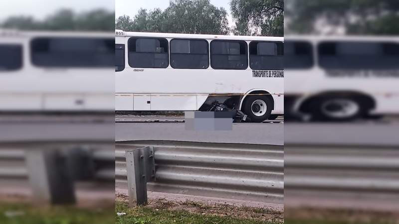 Querétaro: Muere motociclista en la carretera La Piedad, El Marqués