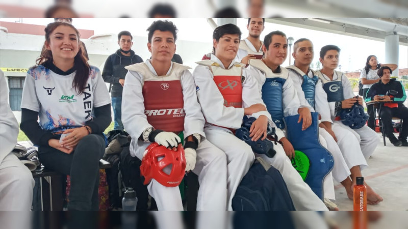 Realiza UTM Encuentro Universitario de Taekwondo