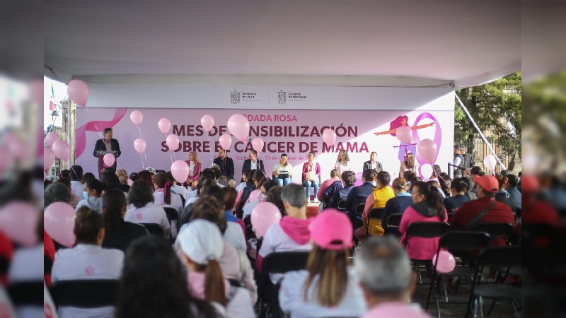 Con rodada rosa, Gobierno de Michoacán conmemoró Día Internacional de la Lucha contra el Cáncer de Mama