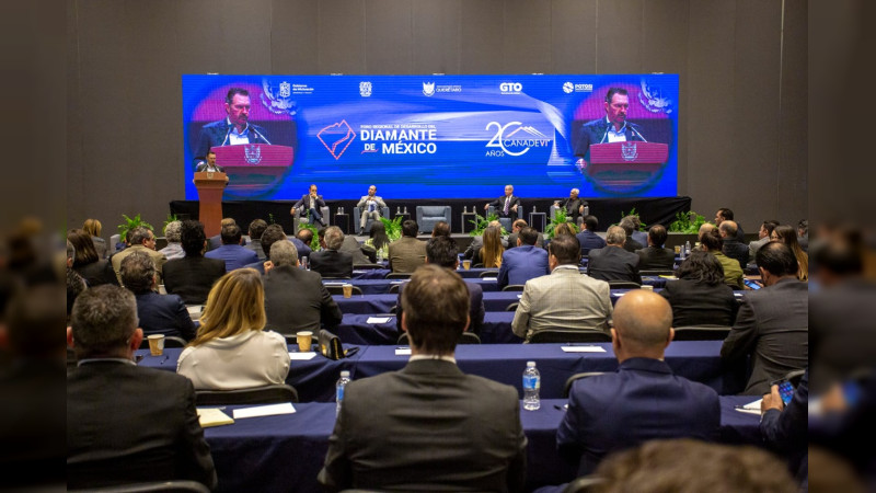 Querétaro: Proponen en foro iniciativas de ley para mejorar condiciones y presupuestos para cinco estados