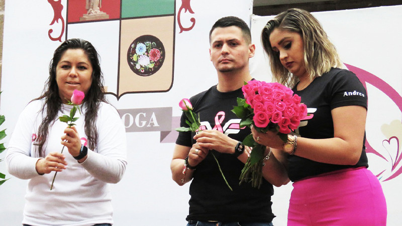 Ayuntamiento de Quiroga conmemora el Día Internacional de la lucha contra el cáncer de mama 