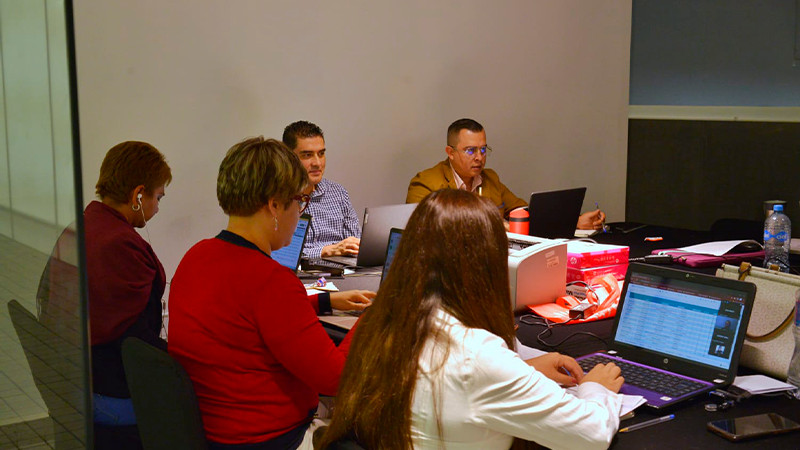 Secretaría de Educación de Michoacán atiende denuncia de falta de maestros en secundaria de Buenavista 