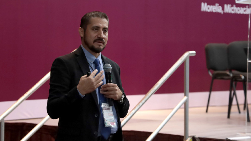 Importante prevenir y atender estrés laboral en médicos en formación 