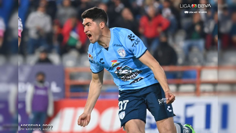 Pachuca, con un pie en la final; golea 5-2 al Monterrey 