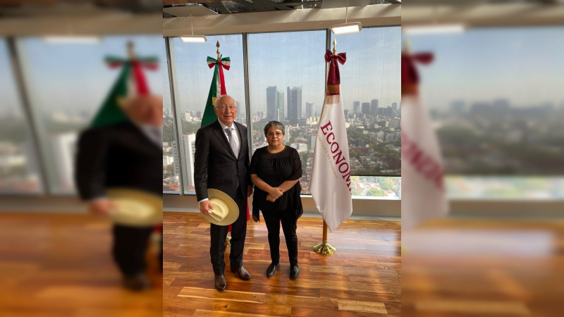 Raquel Buenrostro se reúne con Ken Salazar para hablar sobre comercio entre México y EEUU