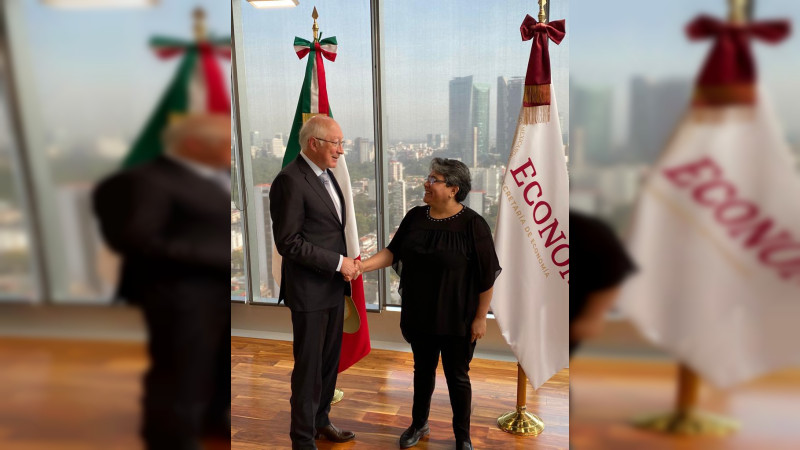 Raquel Buenrostro se reúne con Ken Salazar para hablar sobre comercio entre México y EEUU