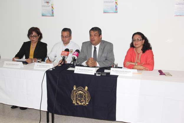 Los docentes nicolaitas buscan un profesionalización continua: Salvador García Espinosa - Foto 0 