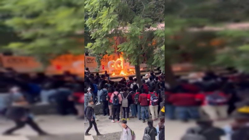 Agreden a directivos de la UNAM y prenden fuego en un plantel, por ataque sexual a una alumna 