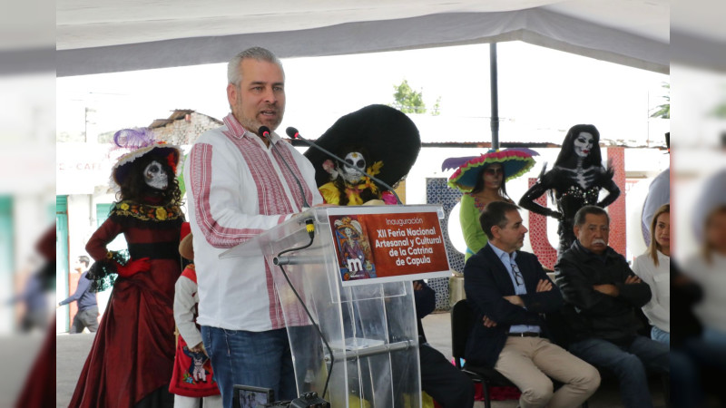 Inaugura Bedolla XII Feria Nacional de la Catrina de Capula