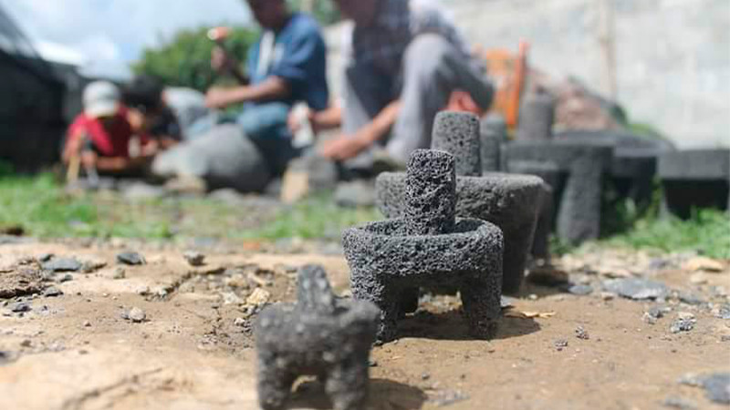 Docente de UIIM, primer artesano michoacano en obtener una beca Fonca
