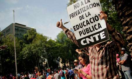 CNTE realizó mitin por la liberación de sus ex líderes  
