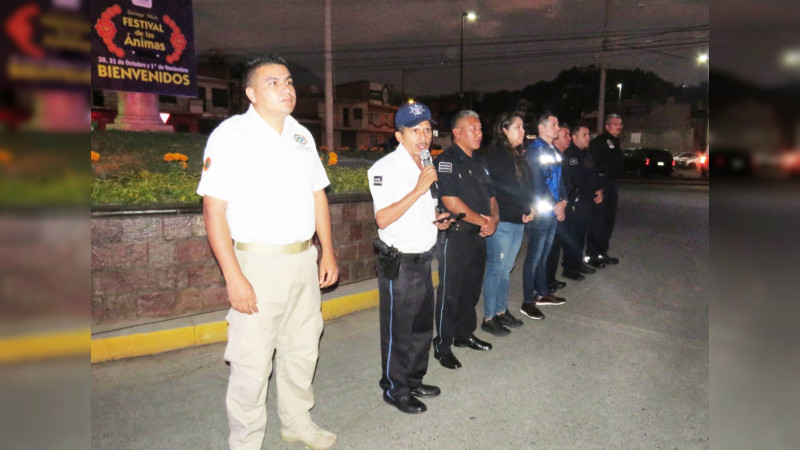 Inicia operativo de seguridad con motivo del Día de Muertos en Quiroga, Michoacán 