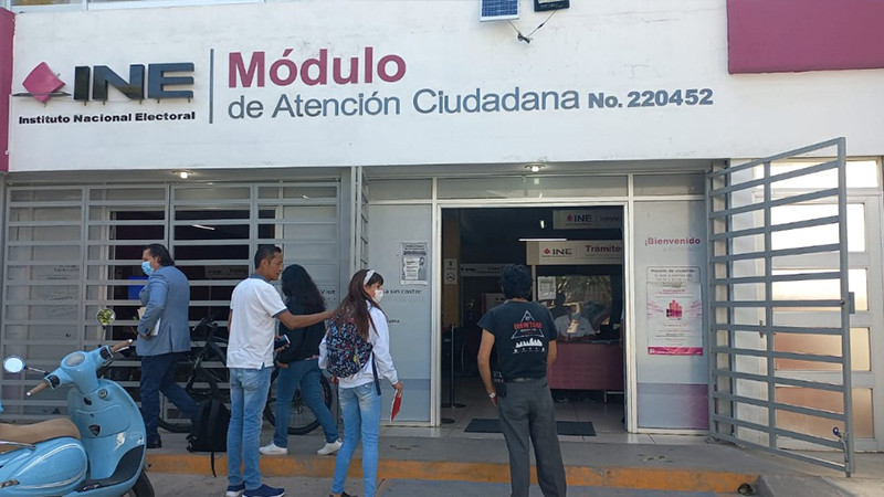 Sin renovar su credencial del INE más de 19 mil residentes de Querétaro: José Espino 
