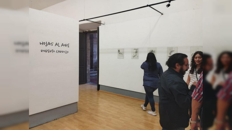 Exposición “Hojas al aire”, de Roberto Carrillo, vive sus últimos días en la FPBA