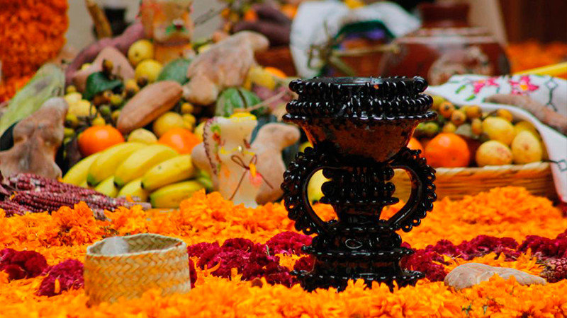 Instala Secum Altar Tradicional de Día de Muertos en Palacio Postal en CDMX