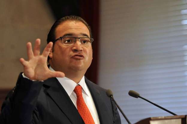 SAT confirma existencia de empresas fantasma contratadas por el gobierno de Veracruz 