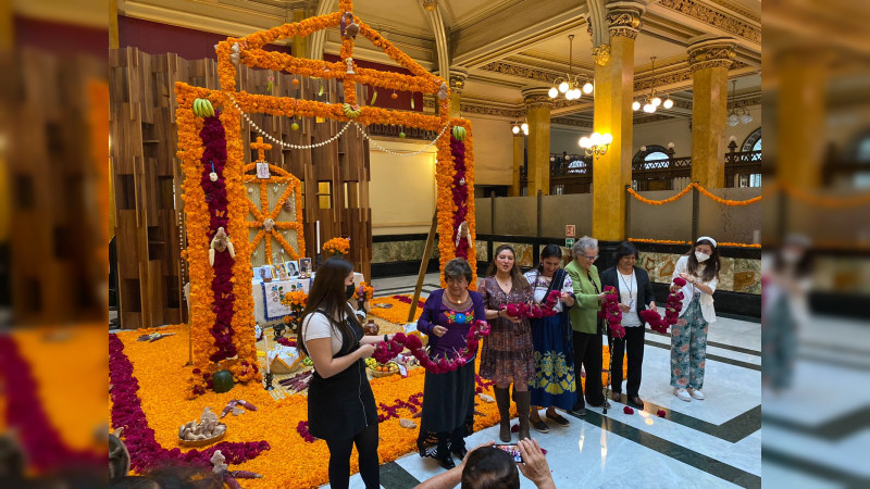 Gana Michoacán mejor Altar Tradicional de Ciudad de México