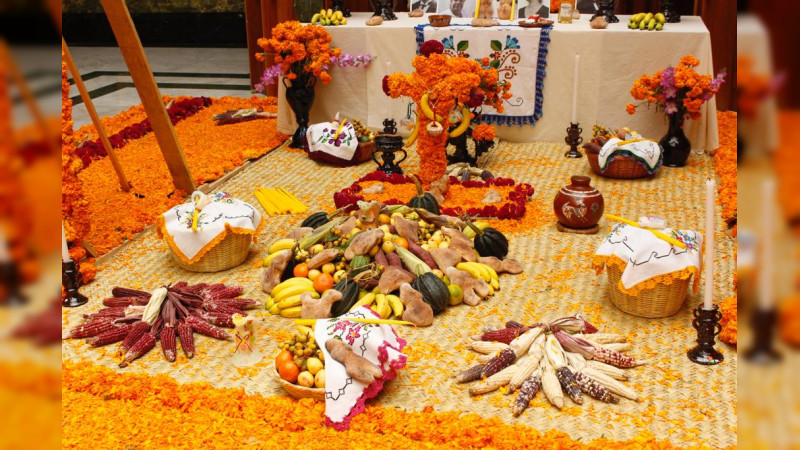 Gana Michoacán mejor Altar Tradicional de Ciudad de México