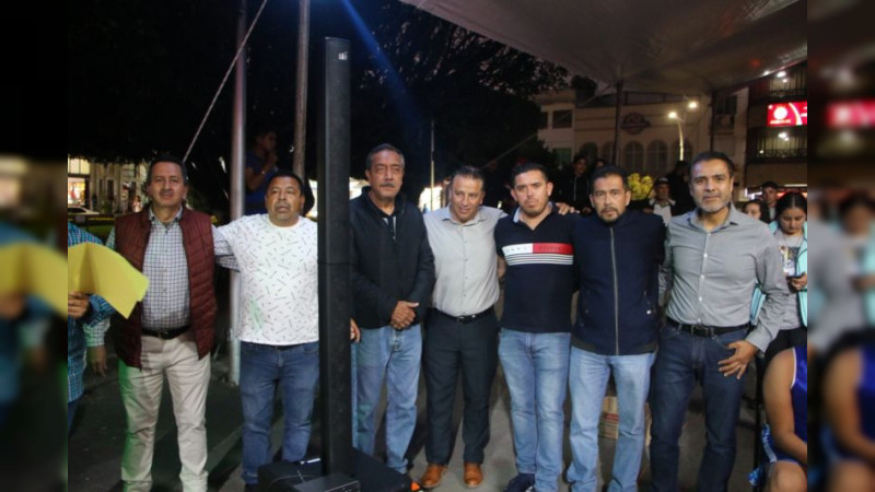 Se lleva a cabo Función de Box en el jardín municipal de Cd. Hidalgo, Michoacán