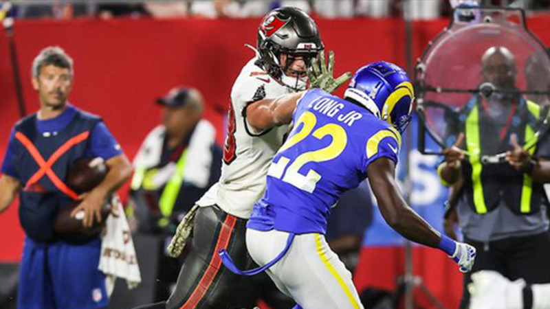 Los Bucaneros de Tampa Bay logran romper racha de tres derrotas, ganándole a Los Rams  