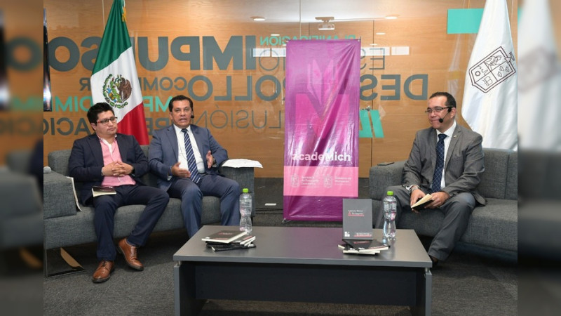 Presentan el libro "Contratos básicos en tu empresa" en la Sedeco