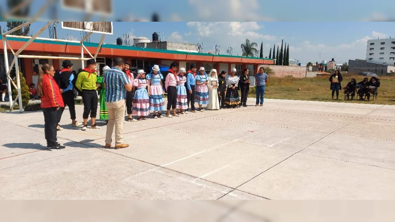 Estudiantes del Cecytem Maravatío estrechan lazos culturales con Colombia