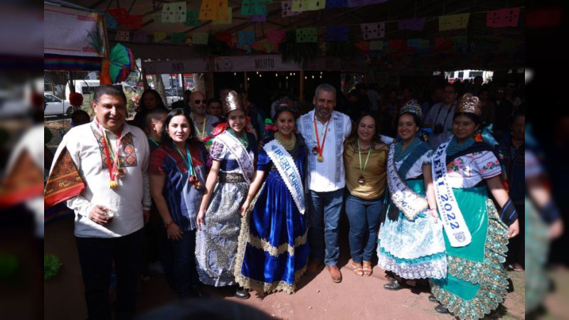Gobiernos de Michoacán y de Uruapan unen esfuerzos para impulsar la Charanda
