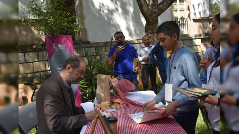 Festeja Secum Día Nacional del Libro con Juan Villoro en el MACAZ