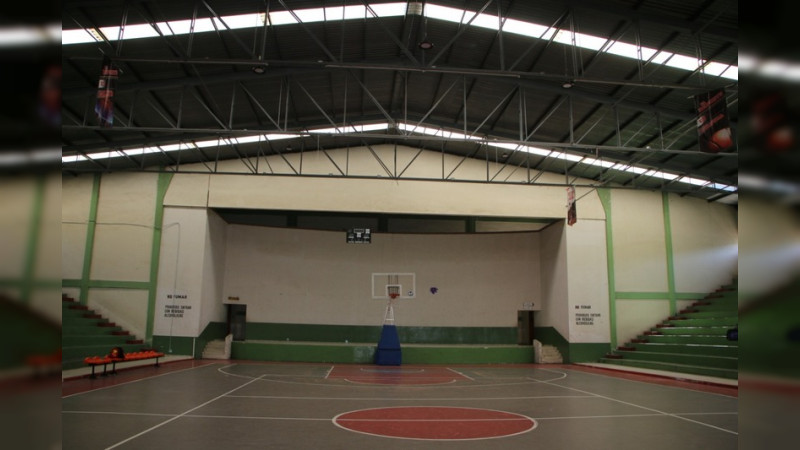 Ciudad Hidalgo: Arranca rehabilitación en techumbre del Auditorio Municipal de la Unidad Deportiva Miguel Hidalgo