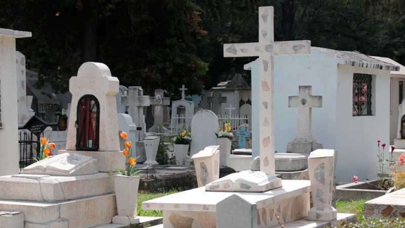 Por saturación en panteones crecen solicitudes para cementerios en municipios michoacanos 