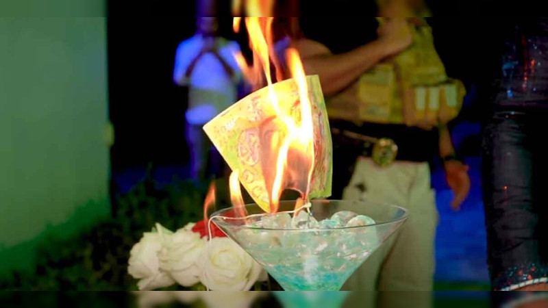 Estadounidense quemó pintura de Frida Kahlo para ganar 27.5 millones de dólares, y solo ha recaudado 11 mil dólares 