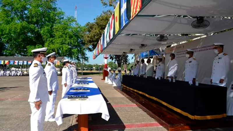 Otorgan ascensos al grado inmediato superior a 169 elementos de la Décima Cuarta Zona naval