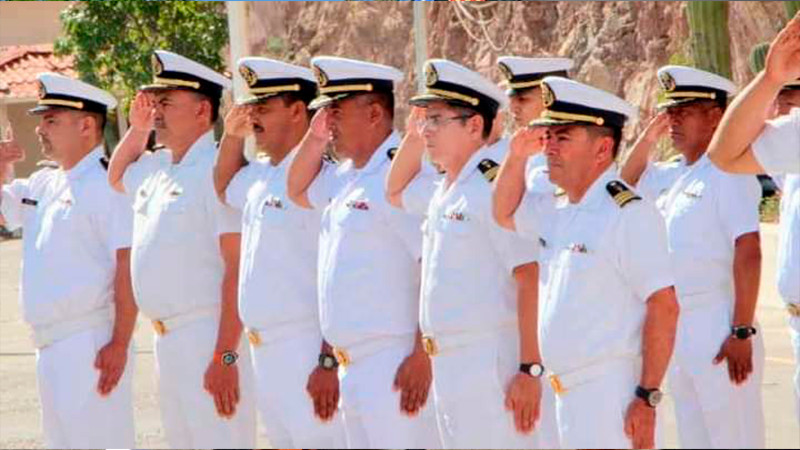 Otorgan ascensos al grado inmediato superior a 169 elementos de la Décima Cuarta Zona naval